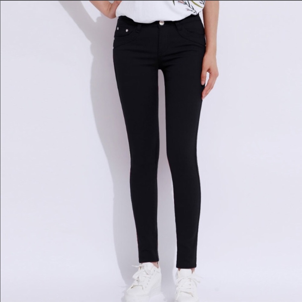 ▪️Super Soft Jet Black Jeggings